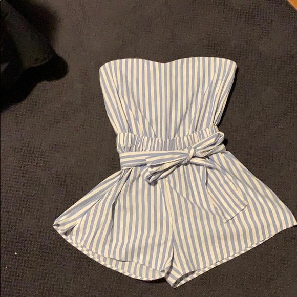 Striped romper - Picture 3 of 4